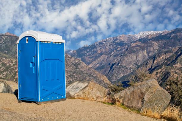 Porta potty delivery and setup in Ken Caryl, CO